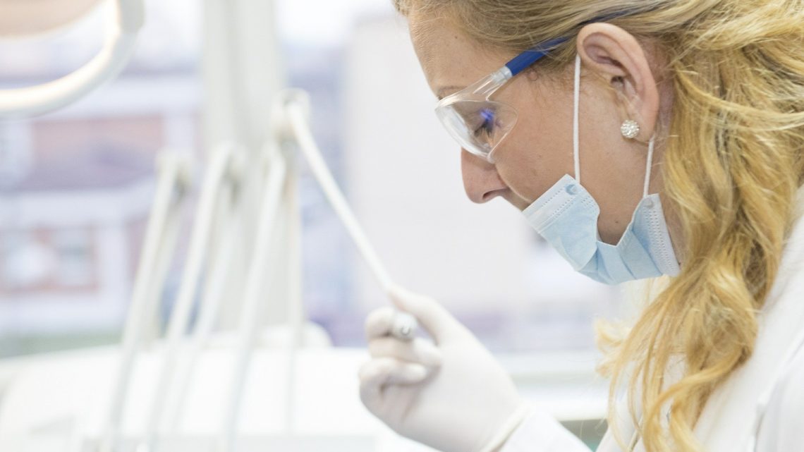 Réduire la chute des cheveux grâce à la thérapie au plasma riche en plaquettes (PRP) Réduire la chute des cheveux grâce à la thérapie au plasma riche en plaquettes (PRP)