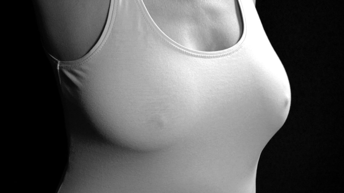 7 Avantages de la chirurgie d’augmentation mammaire 7 Avantages de la chirurgie d’augmentation mammaire
